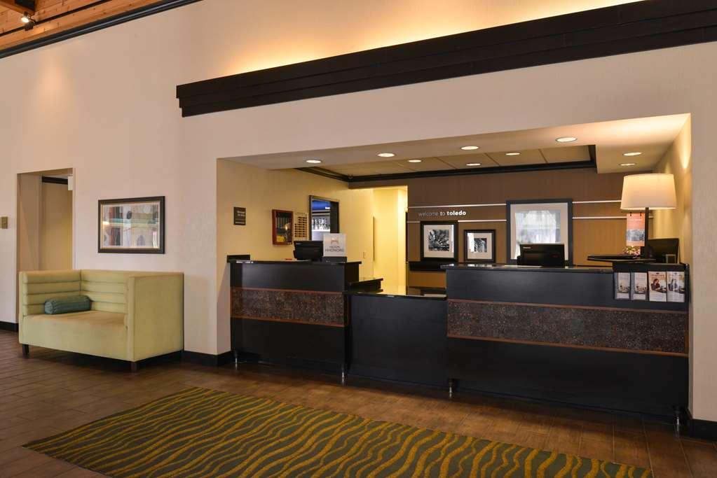 Comfort Inn & Suites Toledo Exterior foto