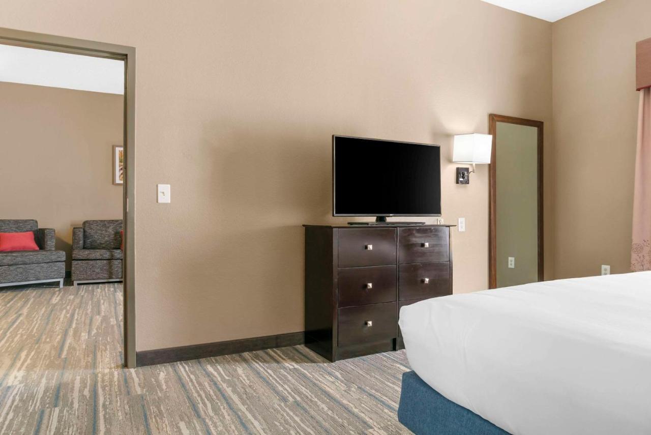 Comfort Inn & Suites Toledo Exterior foto