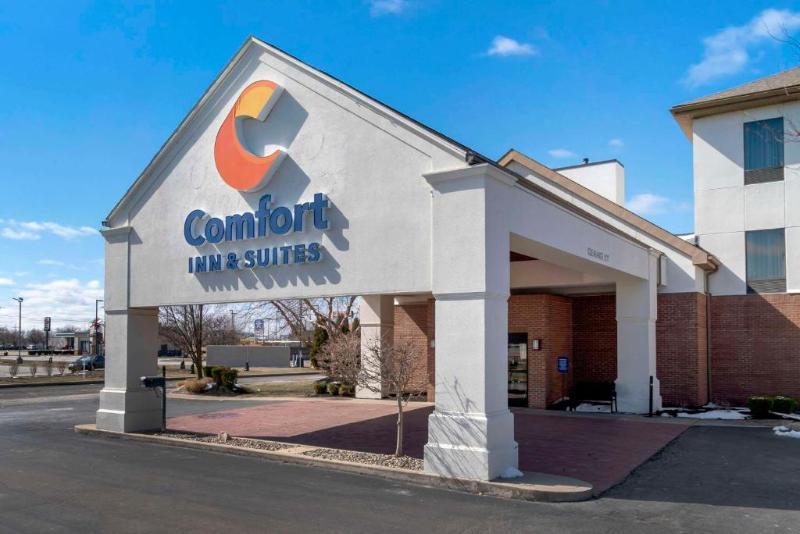 Comfort Inn & Suites Toledo Exterior foto